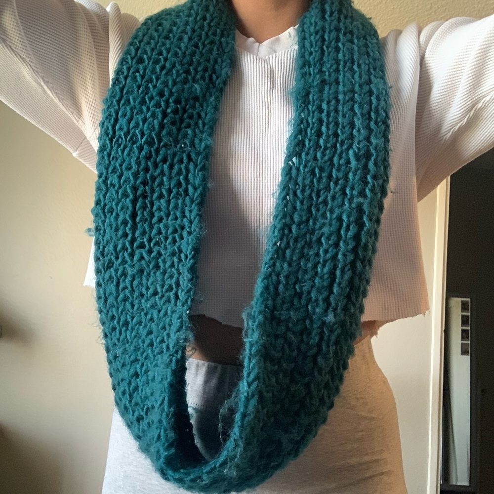 Forest green knitted scarf